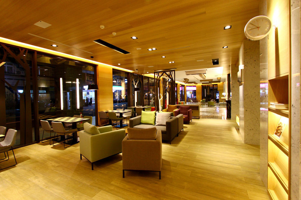 Gogo Hotel Taichung Exterior photo